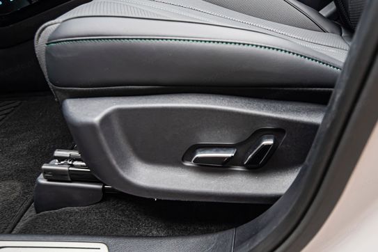 BYD Seal U DM-i  Design AWD