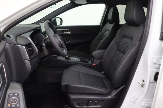 Nissan Qashqai Tekna 1.3 mHEV CVT