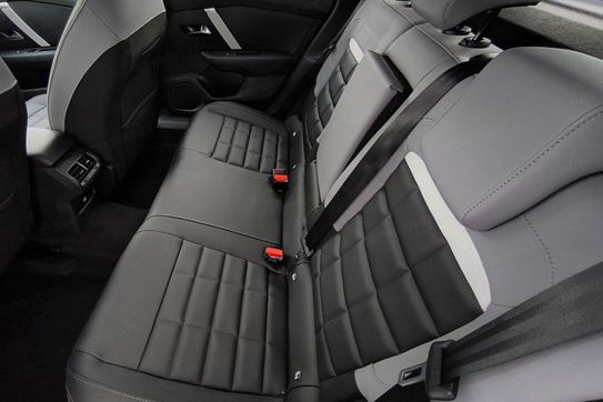 Citroen C4 Max eDCT6 1.2 mHEV