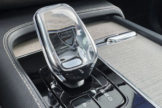 Volvo XC90 T8 AWD Plug-In Hybrid Plus Dark 7os aut