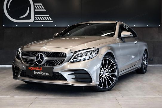 Mercedes Klasa C 300 AMG Line