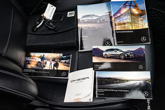 Mercedes Klasa C C 300 2.0  9G-TRONIC