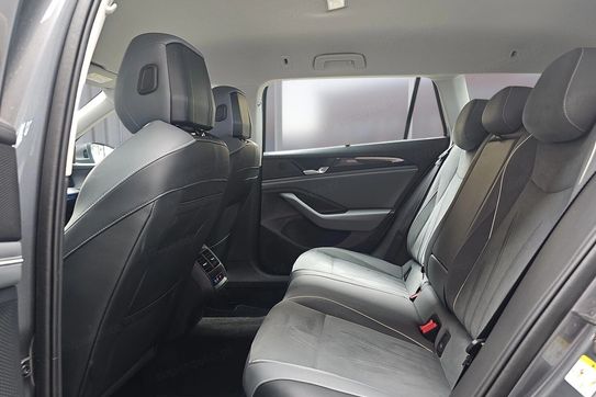 Volkswagen Passat 1.5 TSI  DSG