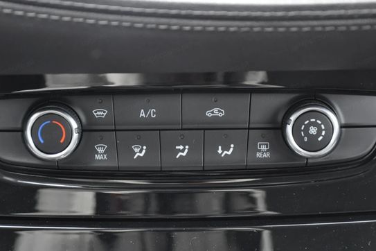 Opel Grandland X 1.2 T GPF Design Line S&S