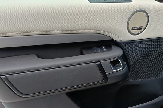 Land Rover Discovery V 3.0 D250 Dynamic SE