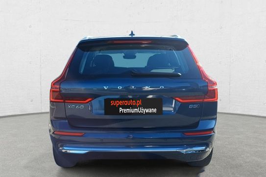 Volvo XC60 B5 B AWD Plus Dark aut