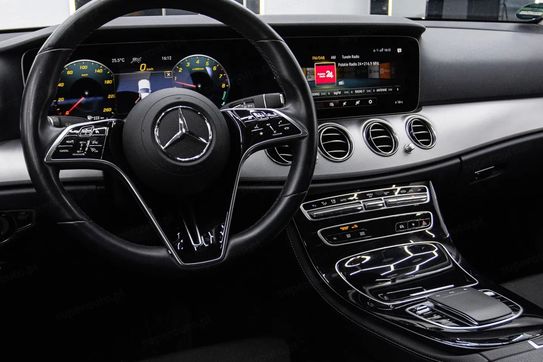 Mercedes E Klasa 300e Avantgarde