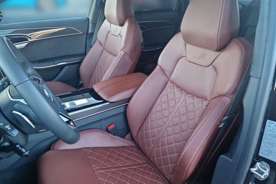 Audi A8 S8 TFSI mHEV quattro Tiptr.