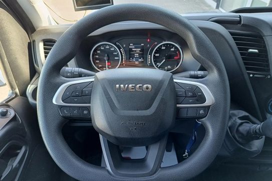 Iveco Daily 35C18 L4H2 (bryg.)