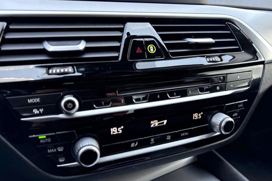 BMW Seria 5 518d Advantage