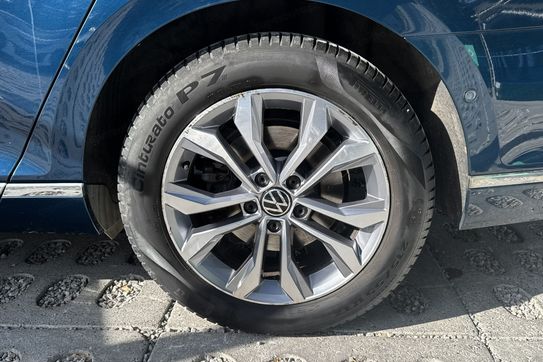 Volkswagen Passat Elegance 1.5 TSI DSG