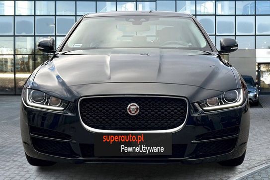 Jaguar XE D Prestige