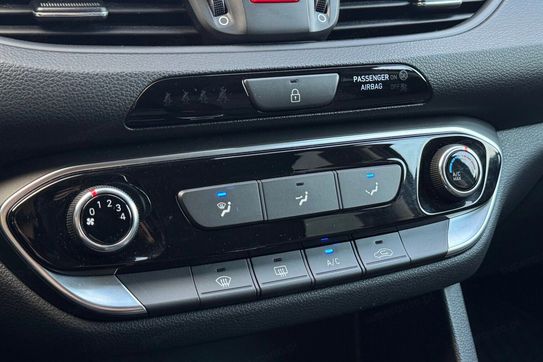 Hyundai i30 1.0 t-Gdi Modern Dct