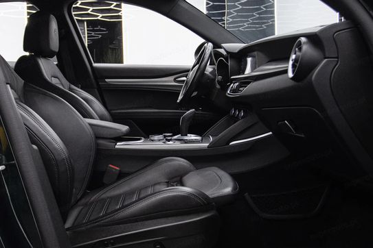 Alfa Romeo Stelvio Turbo Veloce Q4 aut