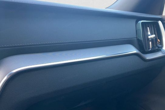Volvo V60 B4 B Plus Dark