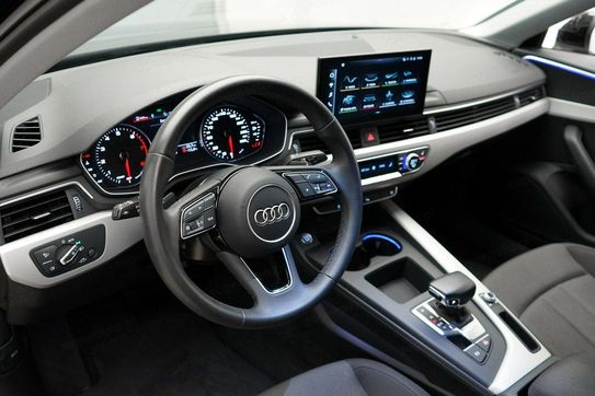 Audi A4 35 TFSI S Line