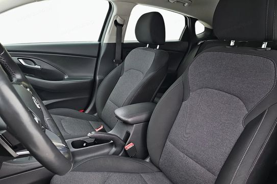 Hyundai i30 1.5 T-GDI Smart DCT