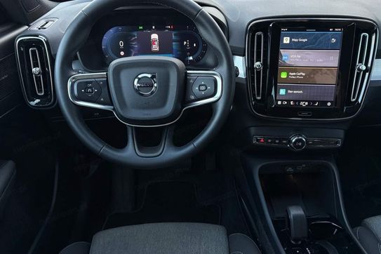 Volvo XC40 B3 B Plus Dark