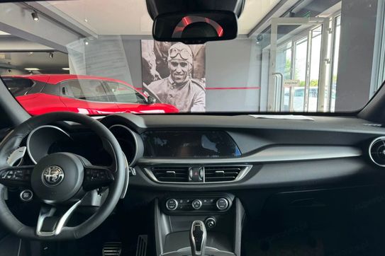 Alfa Romeo Stelvio Turbo Veloce Q4