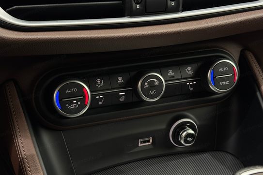 Alfa Romeo Stelvio Turbo Veloce Q4