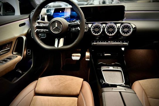 Mercedes CLA 200  AMG Line