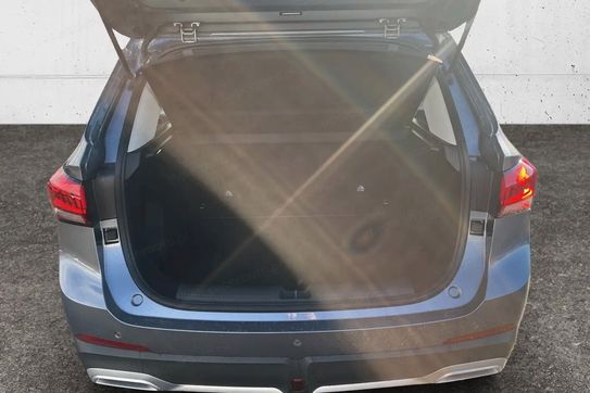 MG ZS 1.5 HEV+ Standard aut