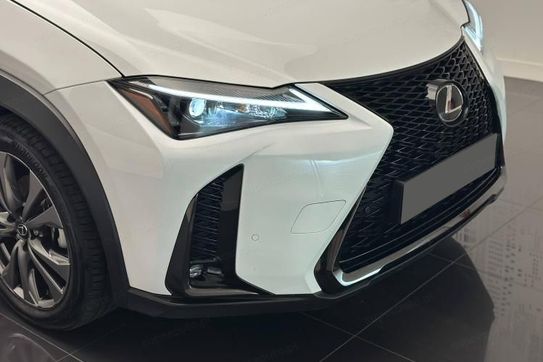 Lexus UX 300h F Sport Design Hybrid Dynamic Force