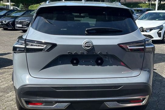 Nissan Qashqai N-Connecta Xtronic 1.3 DIG-T mHEV
