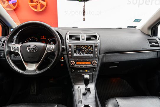 Toyota Avensis 2.0 Premium CVT