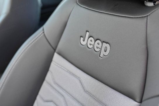 Jeep Avenger 4xe Upland 1.2 Hybrid