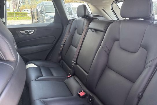 Volvo XC60 B4 B Plus Dark
