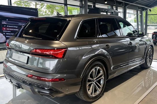 Audi Q7 50 TDI quattro S Line