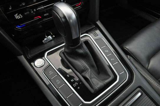 Volkswagen Passat 1.5 TSI EVO Elegance DSG