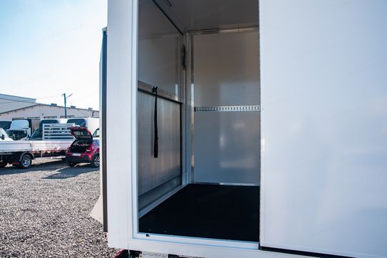 Iveco Daily 35S18 Kontener 8EP + Winda