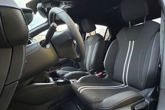 Opel Corsa Yes  1.2 T mHEV eDCT