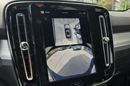 Volvo XC40 B4 Plus Dark aut