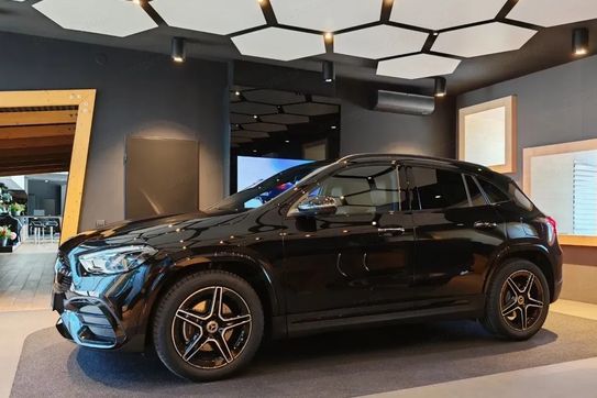 Mercedes GLA 220 4-Matic AMG Line