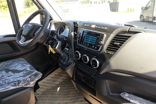 Iveco Daily 70C18 Hi-Matic Zabudowa 15EP