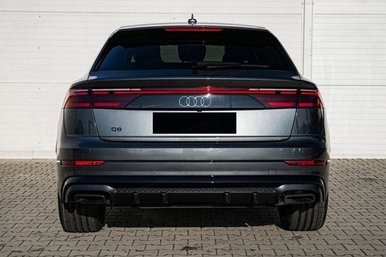 Audi Q8 55 TFSI e quattro