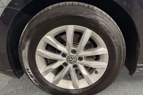 Volkswagen Passat 1.5 TSI  DSG