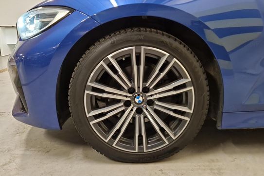 BMW Seria 3 320d xDrive M Sport