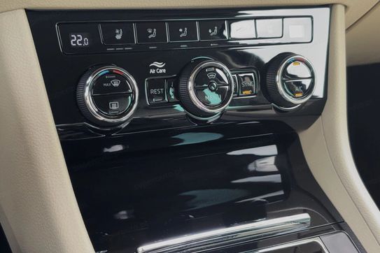 Skoda Superb 2.0 TDI SCR L&K DSG