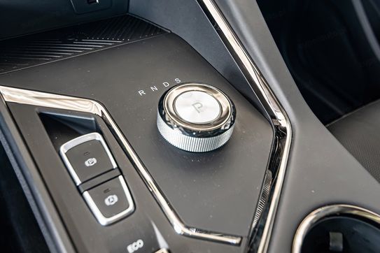 Jac JS8 Pro 1.5 T-GDI 7 DCT 7os.