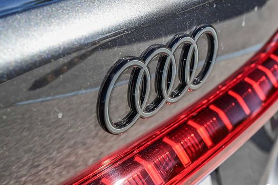 Audi A5 e-Hybrid quattro