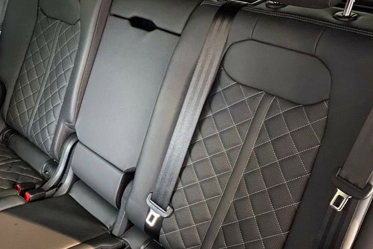 Audi Q7 50 TDI quattro S Line