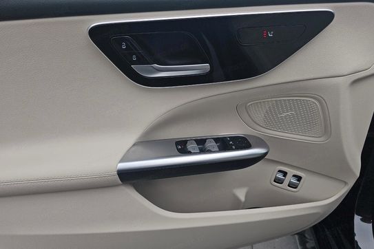 Mercedes Klasa C 300 e T Avantgarde