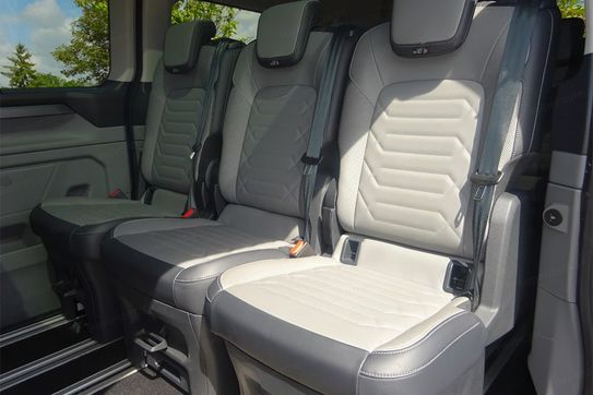 Ford Tourneo Custom 320 L2H1 Titanium A8