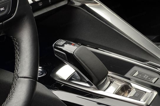 Peugeot 3008 PureTech Hybrid Allure S&S EAT8