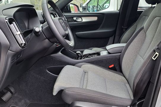 Volvo XC40 B3 Plus Dark