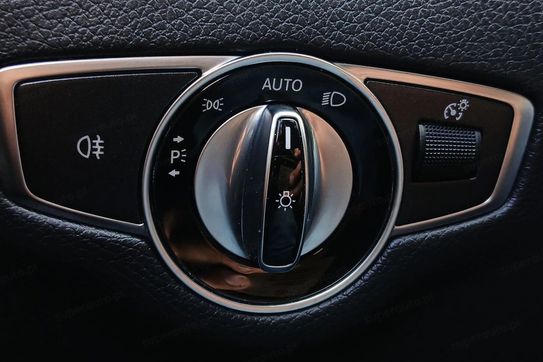 Mercedes Klasa E E 220 d  Avantgarde